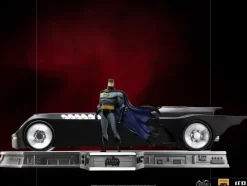 Batman and Batmobile Deluxe - Batman Animated Series - Art Scale 1/10 - Iron Studios
