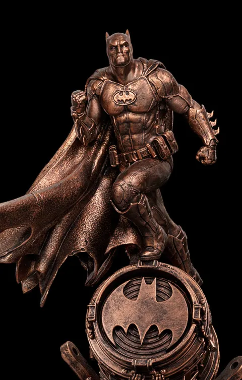 Batman Deluxe (Bronze Version) DC Comics Art Scale 1/10 Iron Studios