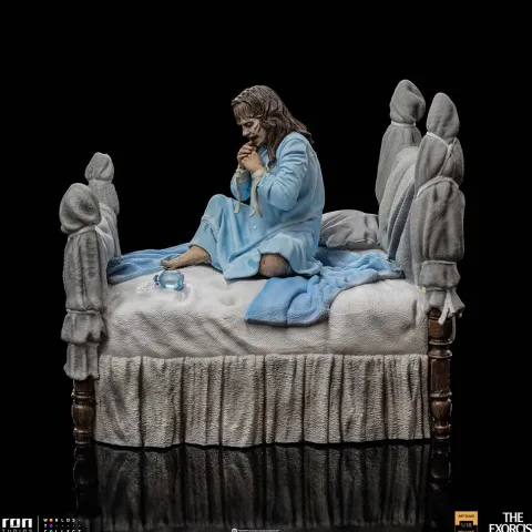 Possessed Regan Mcneil - The Exorcist - Art Scale 1/10 - Iron Studios