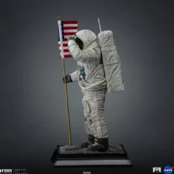 Pre-Order - Statue Apollo 11 Astronaut - Nasa - Legacy Replica 1/4 - Iron Studios
