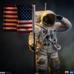 Pre-Order - Statue Apollo 11 Astronaut - Nasa - Legacy Replica 1/4 - Iron Studios
