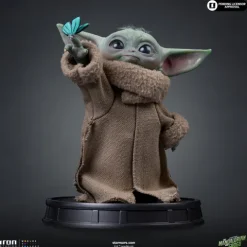 Pre-Order - Statue Grogu Butterfly Wonder - Mandalorian and Grogu Movie - Grogu Collection - Iron Studios