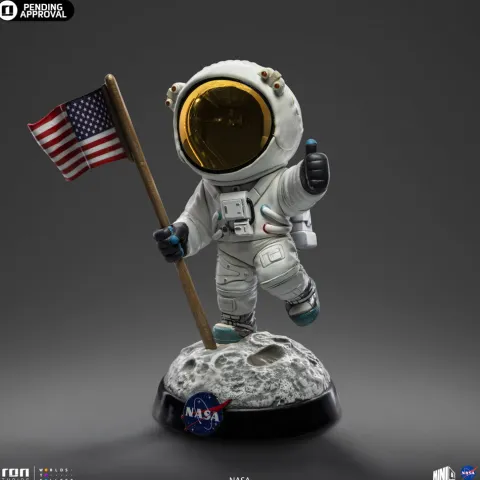 Statue Apollo 11 Astronaut NASA Minico Iron Studios