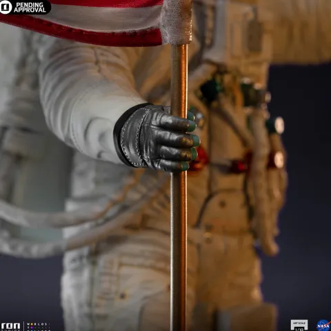 Statue Apollo 11 Astronaut NASA Art Scale 1/10 Iron Studios