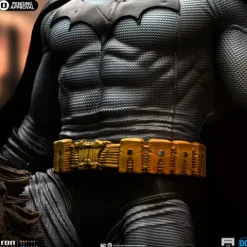 Statue Batman and Catwoman DC Comics Series #9 Diorama 1/6 Iron Studios