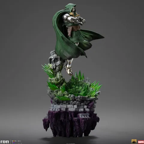 Statue Doctor Doom Deluxe - Infinity Gauntlet Diorama - BDS Art Scale 1/10 - Iron Studios