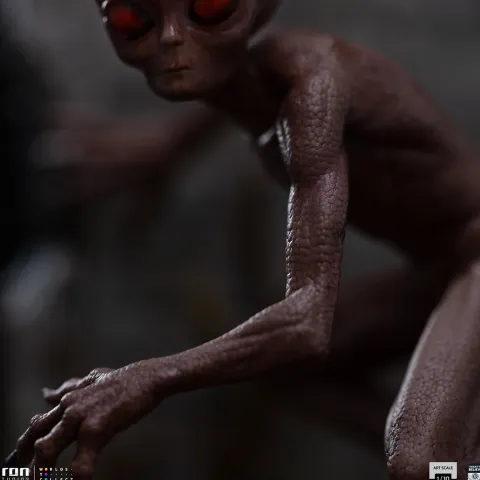 Statue ET Varginha - I Want to Believe - Art Scale 1/10 - Iron Studios