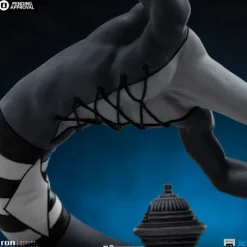 Statue Plastic Man (Black and White Version) – DC Comics – Art Scale 1/10 – Iron Studios