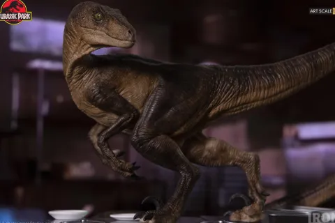 Statue Velociraptors in the Kitchen Diorama - Jurassic Park - Art Scale 1/10 - Iron Studios